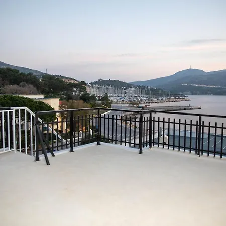 White Heaven Apartment Lakkion Exterior photo